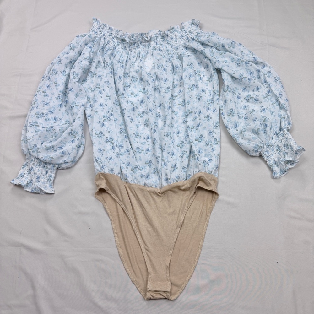 Wayf Blue and White off shoulder Top w/bodysuit - Picture 1 of 9
